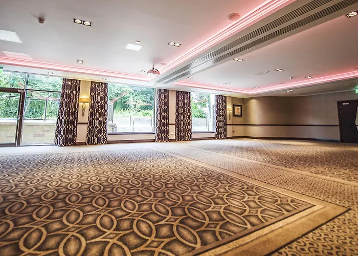 Parklands Hotel & Country Club